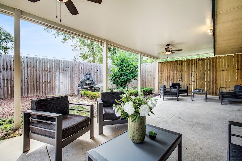 RIVER OAKS NURSING & REHABILITATION CENTER LLC nursing home in BAKER, LA - Photo 2 of 5