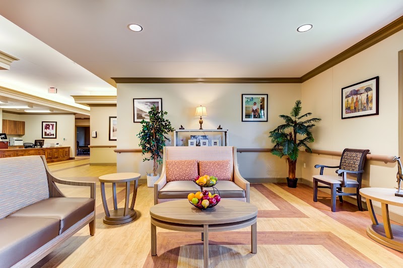 CAMELOT REHABILITATION AT MAGNOLIA PARK nursing home in LAFAYETTE, LA - Photo 4 of 5