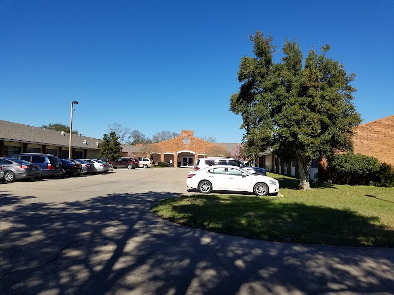 Evangeline Oaks Guest House nursing home in Carencro, LA - Photo 3 of 5