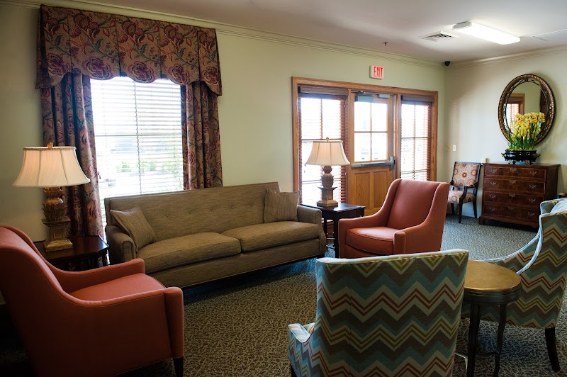 LADY OF THE OAKS RETIREMENT MANOR nursing home in LAFAYETTE, LA - Photo 3 of 10