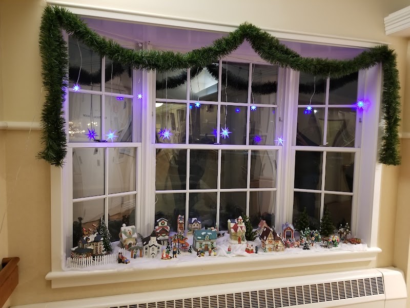 COVE'S EDGE INC nursing home in DAMARISCOTTA, ME - Photo 2 of 4