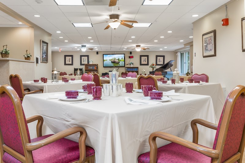 AUTUMN LAKE HEALTHCARE AT ARCOLA nursing home in SILVER SPRING, MD - Photo 4 of 5