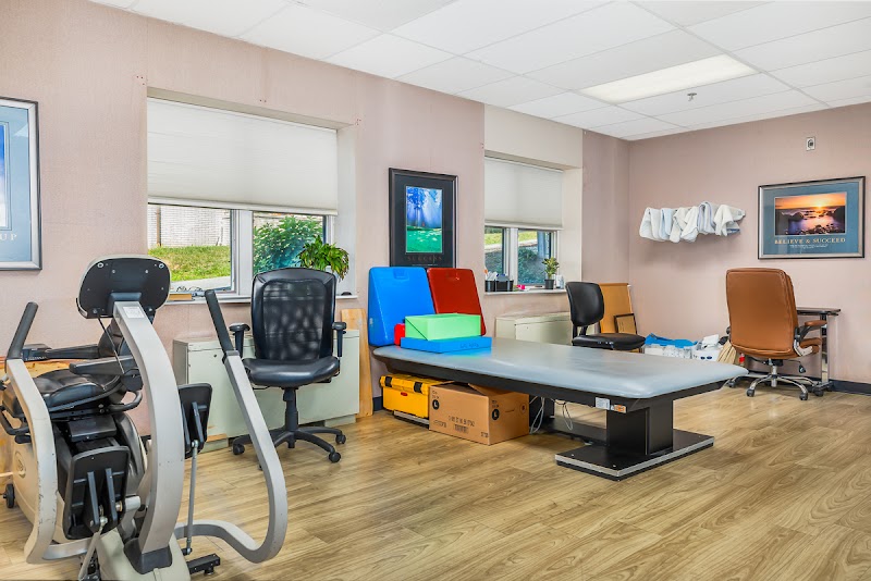 AUTUMN LAKE HEALTHCARE AT LONG VIEW nursing home in MANCHESTER, MD - Photo 4 of 5