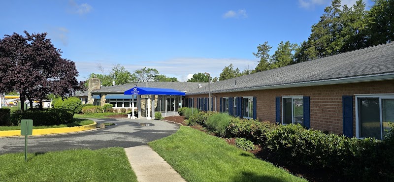 COMPLETE CARE AT WHEATON nursing home in WHEATON, MD - Photo 4 of 5