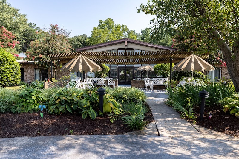 AUTUMN LAKE HEALTHCARE AT CHEVY CHASE nursing home in CHEVY CHASE, MD - Photo 2 of 5