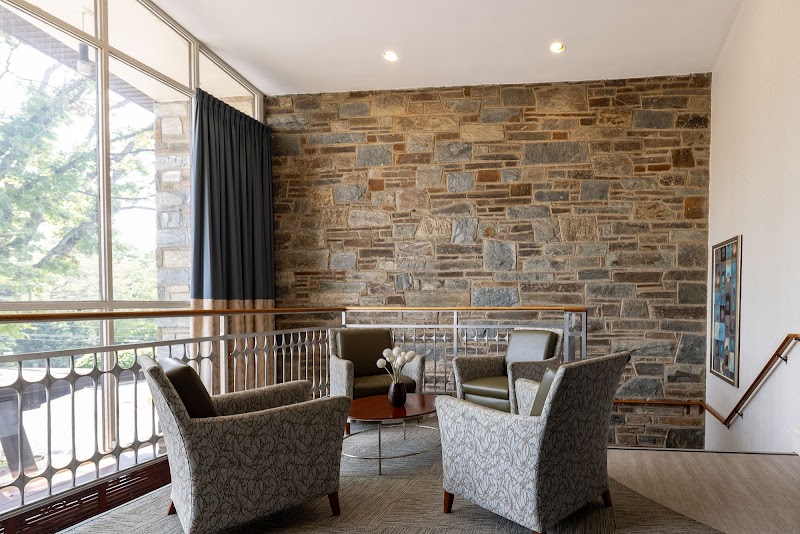 AUTUMN LAKE HEALTHCARE AT CHEVY CHASE nursing home in CHEVY CHASE, MD - Photo 4 of 5