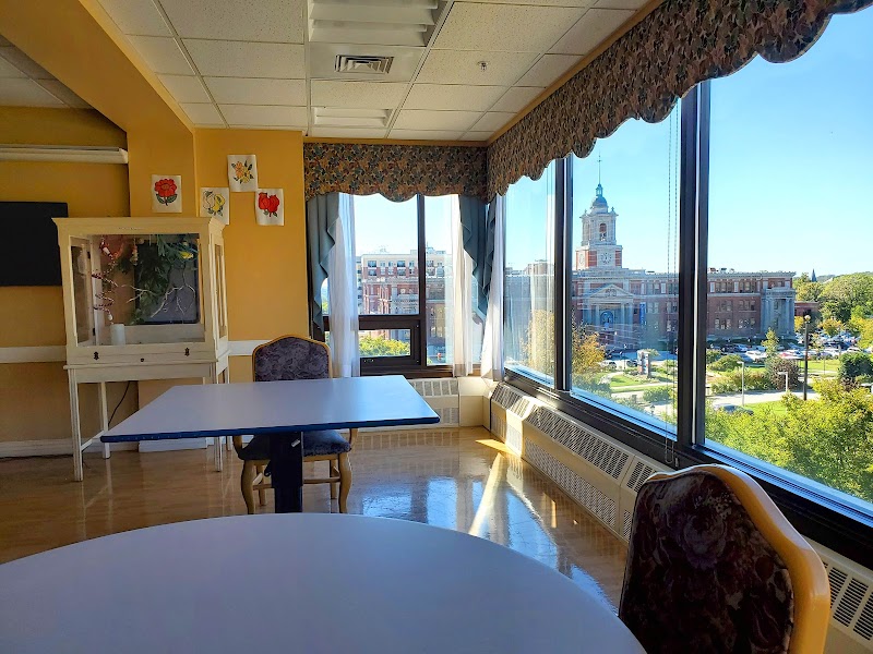 KESWICK MULTI-CARE CENTER nursing home in BALTIMORE, MD - Photo 5 of 10