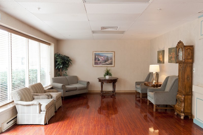 AUTUMN LAKE HEALTHCARE AT PIKESVILLE nursing home in PIKESVILLE, MD - Photo 3 of 5