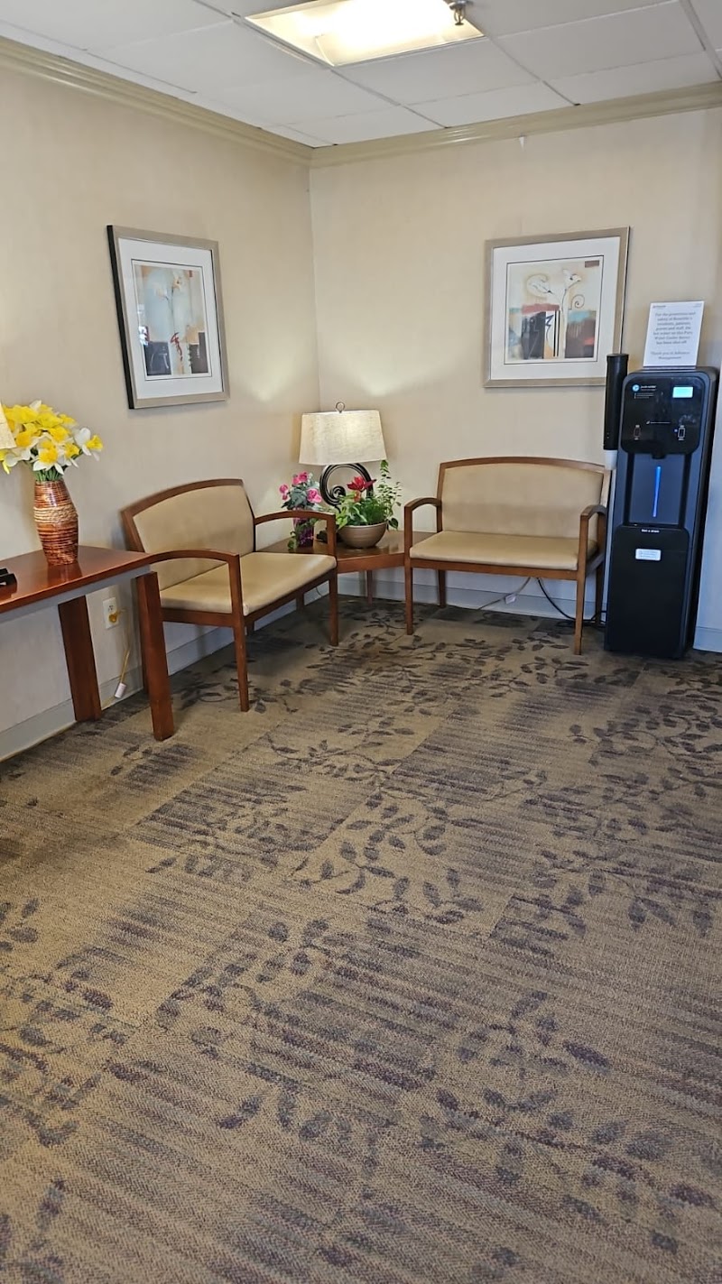 ROSSVILLE  REHABILITATION AND HEALTHCARE CENTER nursing home in BALTIMORE, MD - Photo 3 of 5