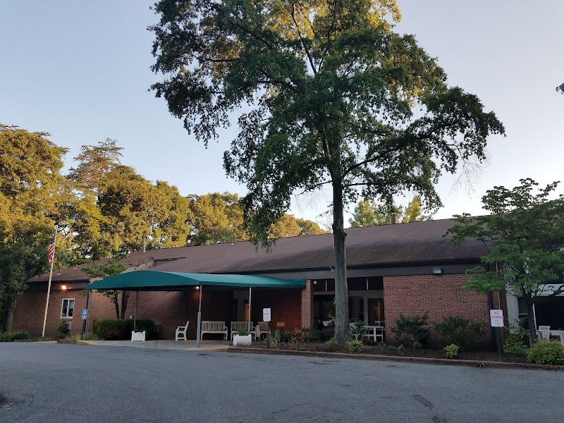 COMPLETE CARE AT SEVERNA PARK LLC nursing home in SEVERNA PARK, MD - Photo 2 of 5