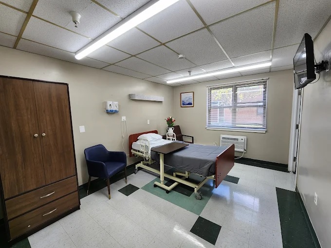 FREDERICK VILLA HEALTHCARE nursing home in CATONSVILLE, MD - Photo 2 of 5