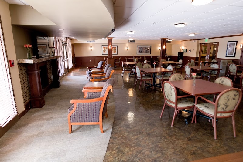 AUTUMN LAKE HEALTHCARE AT RIVERVIEW nursing home in ESSEX, MD - Photo 3 of 10