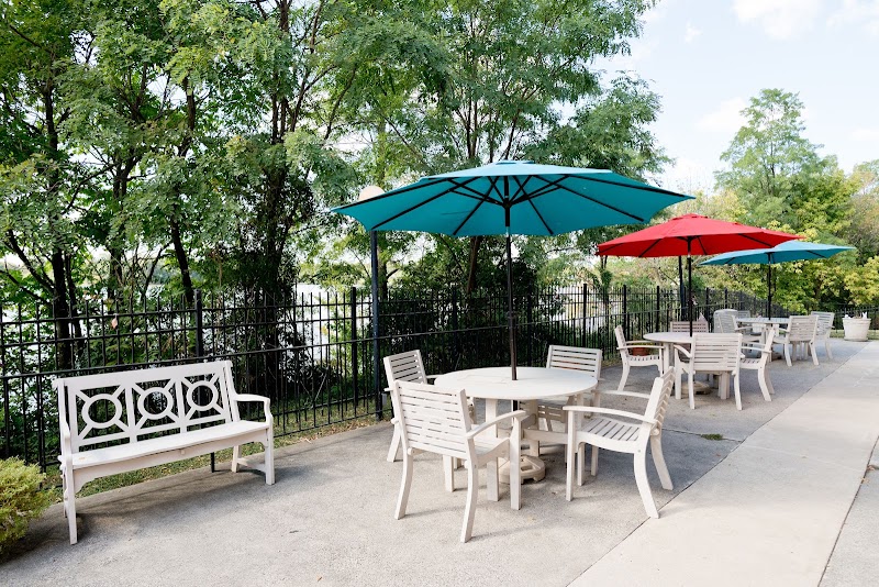 AUTUMN LAKE HEALTHCARE AT RIVERVIEW nursing home in ESSEX, MD - Photo 4 of 10