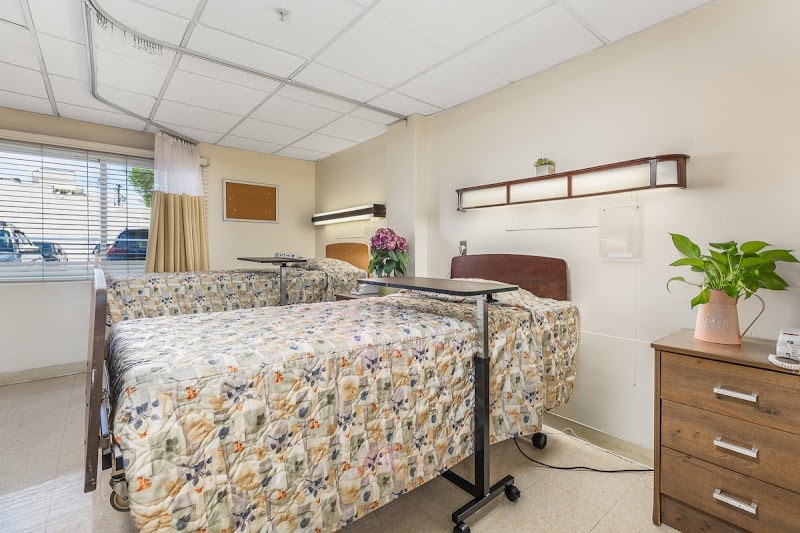 AUTUMN LAKE HEALTHCARE AT OVERLEA nursing home in BALTIMORE, MD - Photo 5 of 5