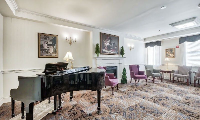 STERLING CARE HILLHAVEN nursing home in ADELPHI, MD - Photo 2 of 10