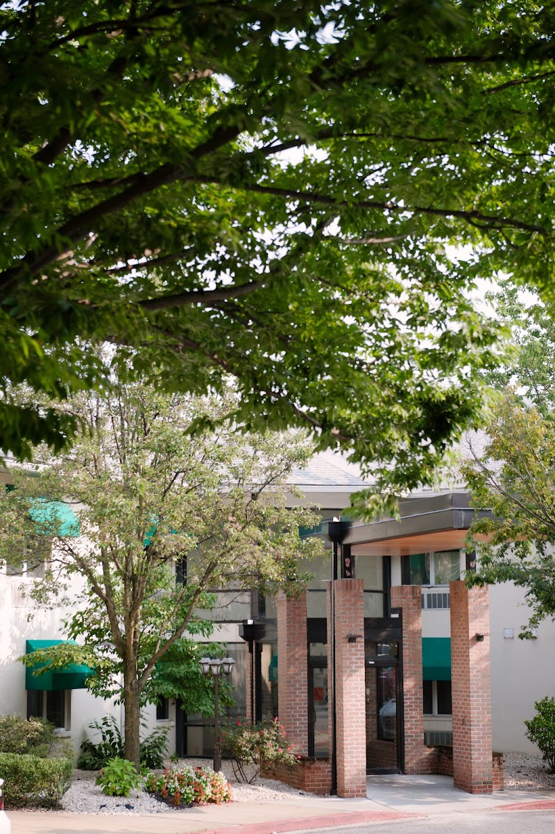 AUTUMN LAKE HEALTHCARE AT ALICE MANOR nursing home in BALTIMORE, MD - Photo 2 of 5