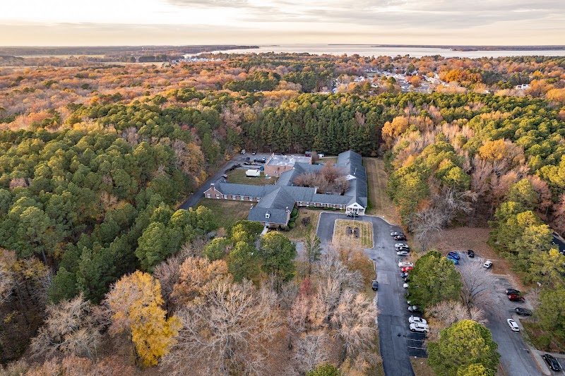 AUTUMN LAKE HEALTHCARE AT CHESAPEAKE WOODS nursing home in CAMBRIDGE, MD - Photo 2 of 10