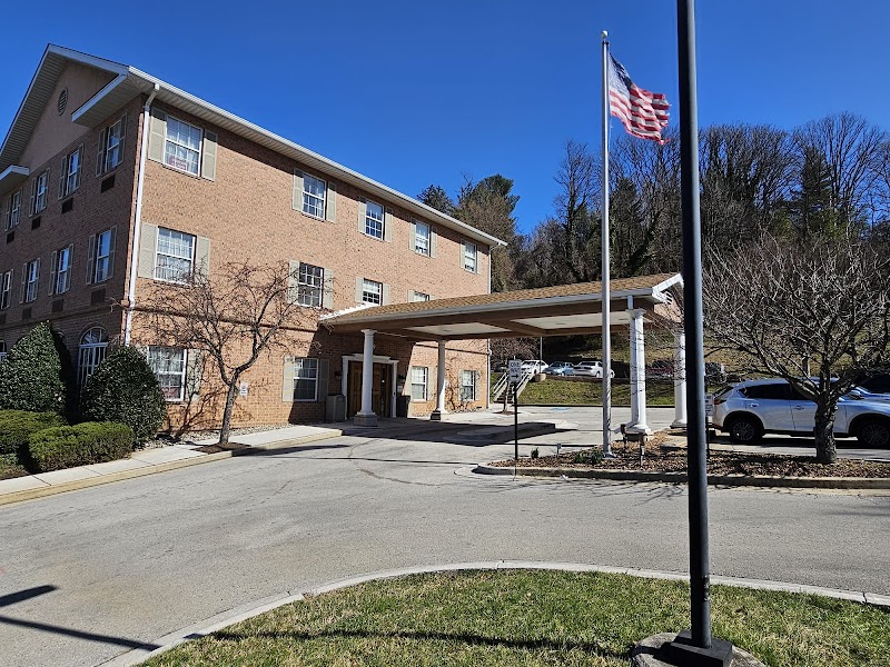 ROLAND PARK  REHABILITATION AND HEALTHCARE CENTER nursing home in BALTIMORE, MD - Photo 4 of 10