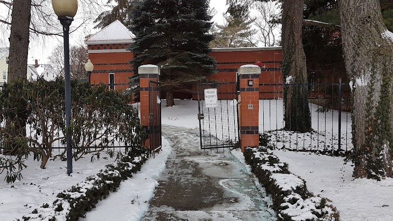 SPAULDING NURSING AND THERAPY CENTER - BRIGHTON nursing home in BOSTON, MA - Photo 3 of 5