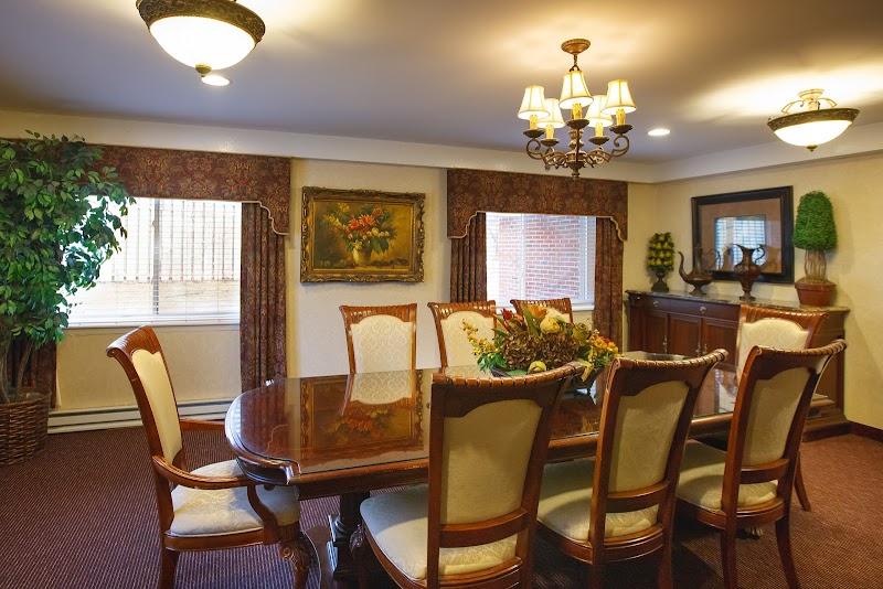 LIFE CARE CENTER OF LEOMINSTER nursing home in LEOMINSTER, MA - Photo 3 of 5