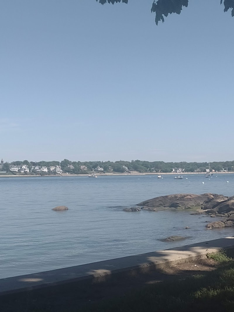 PILGRIM REHABILITATION & SKILLED NURSING CENTER nursing home in PEABODY, MA - Photo 2 of 4