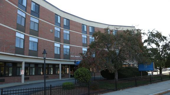 M I NURSING & RESTORATIVE CENTER nursing home in LAWRENCE, MA - Photo 2 of 10