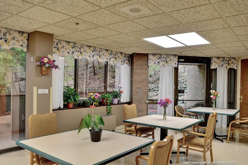JEWISH HEALTHCARE CENTER nursing home in WORCESTER, MA - Photo 3 of 10