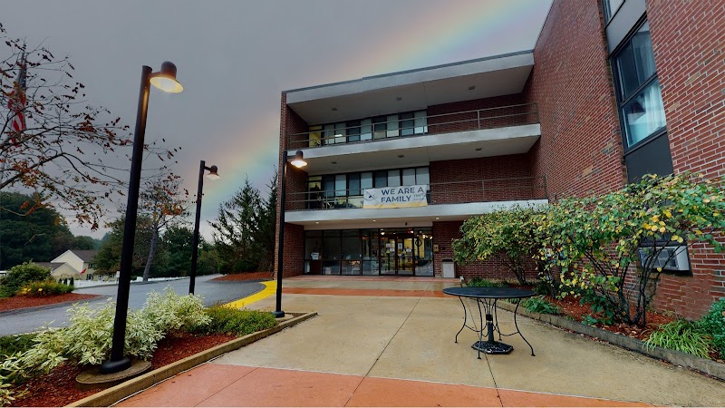 FITCHBURG HEALTHCARE nursing home in FITCHBURG, MA - Photo 4 of 5