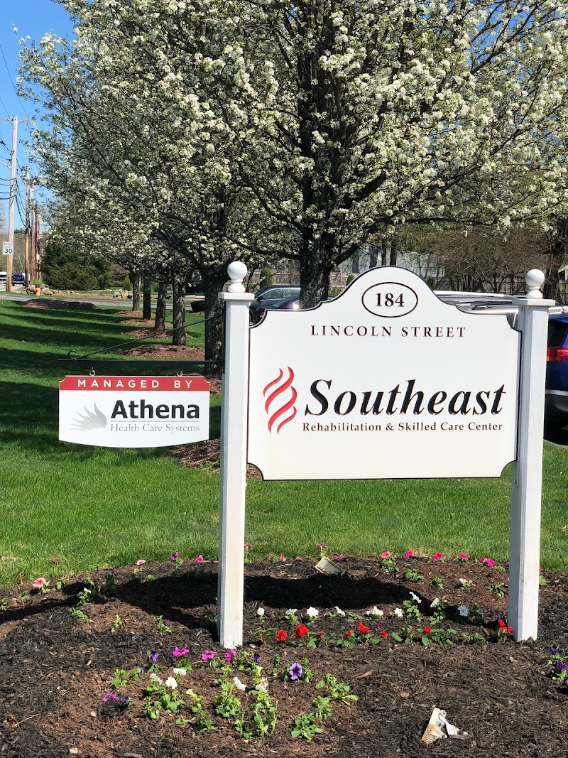 SOUTHEAST REHABILITATION & SKILLED CARE CENTER nursing home in NORTH EASTON, MA - Photo 4 of 5