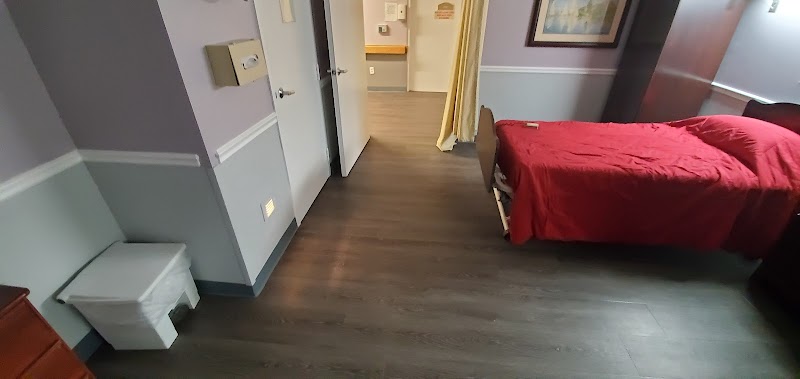 MAPLEWOOD CENTER nursing home in AMESBURY, MA - Photo 4 of 5