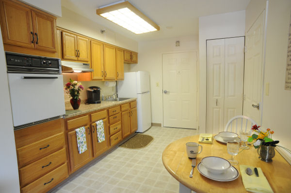 DAY BROOK VILLAGE SENIOR LIVING nursing home in HOLYOKE, MA - Photo 5 of 5