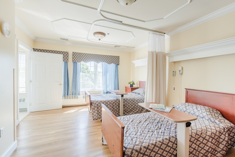 CARE ONE AT ESSEX PARK nursing home in BEVERLY, MA - Photo 4 of 10