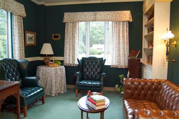 BAY PATH AT DUXBURY NURSING & REHABILITATION CTR nursing home in DUXBURY, MA - Photo 3 of 10