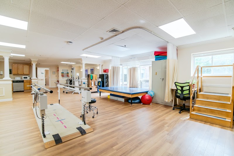 CARE ONE AT LEXINGTON nursing home in LEXINGTON, MA - Photo 5 of 5