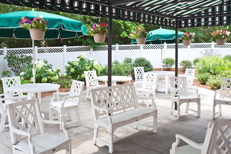 ANDOVER MANOR REHAB AND NURSING nursing home in ANDOVER, MA - Photo 4 of 5