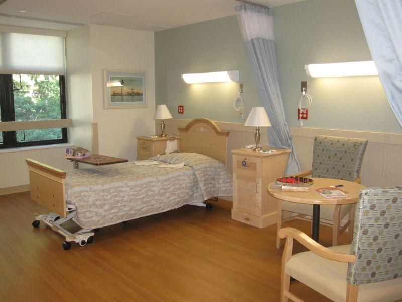 LIGHTHOUSE REHABILITATION AND HEALTHCARE CENTER nursing home in REVERE, MA - Photo 5 of 5