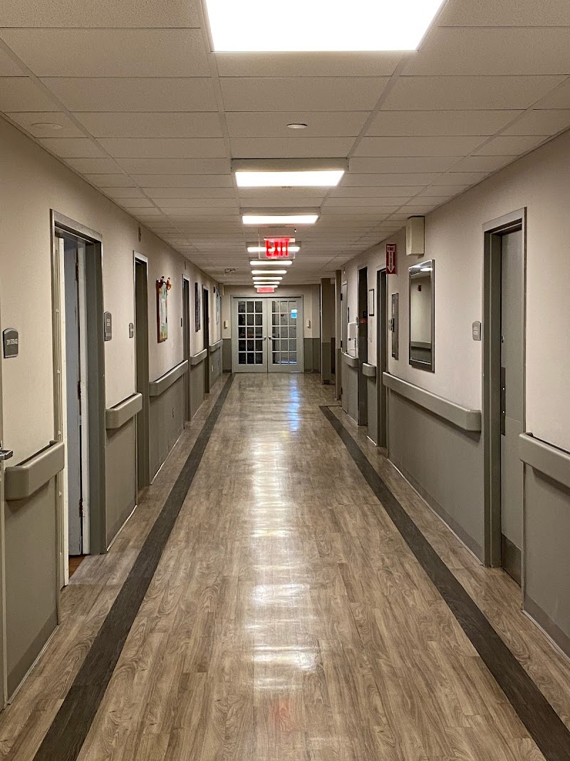 REHABILITATION & NURSING CENTER AT EVERETT (THE) nursing home in EVERETT, MA - Photo 2 of 5