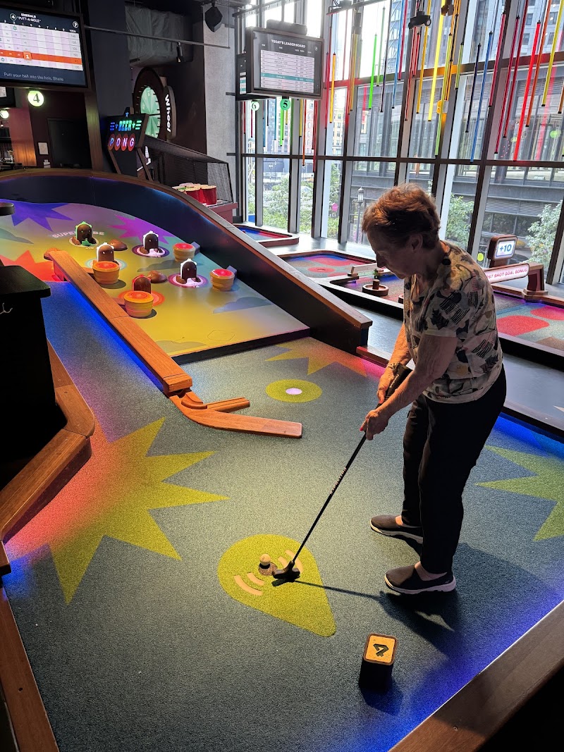 WEST NEWTON HEALTHCARE nursing home in WEST NEWTON, MA - Photo 3 of 5