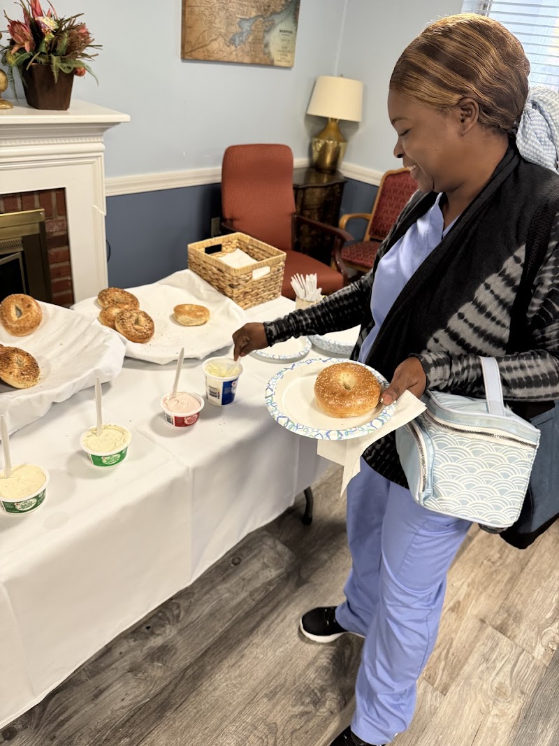 WEST NEWTON HEALTHCARE nursing home in WEST NEWTON, MA - Photo 4 of 5