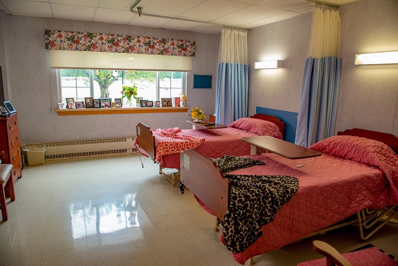 BOURNE MANOR EXTENDED CARE FACILITY nursing home in BOURNE, MA - Photo 3 of 5