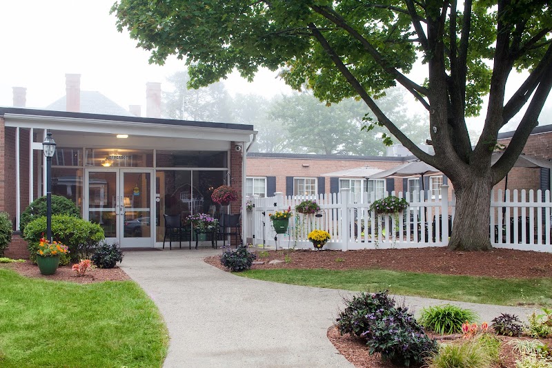 RENAISSANCE MANOR ON CABOT nursing home in HOLYOKE, MA - Photo 2 of 4