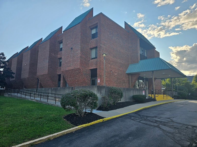 THE GUARDIAN CENTER nursing home in BROCKTON, MA - Photo 3 of 5