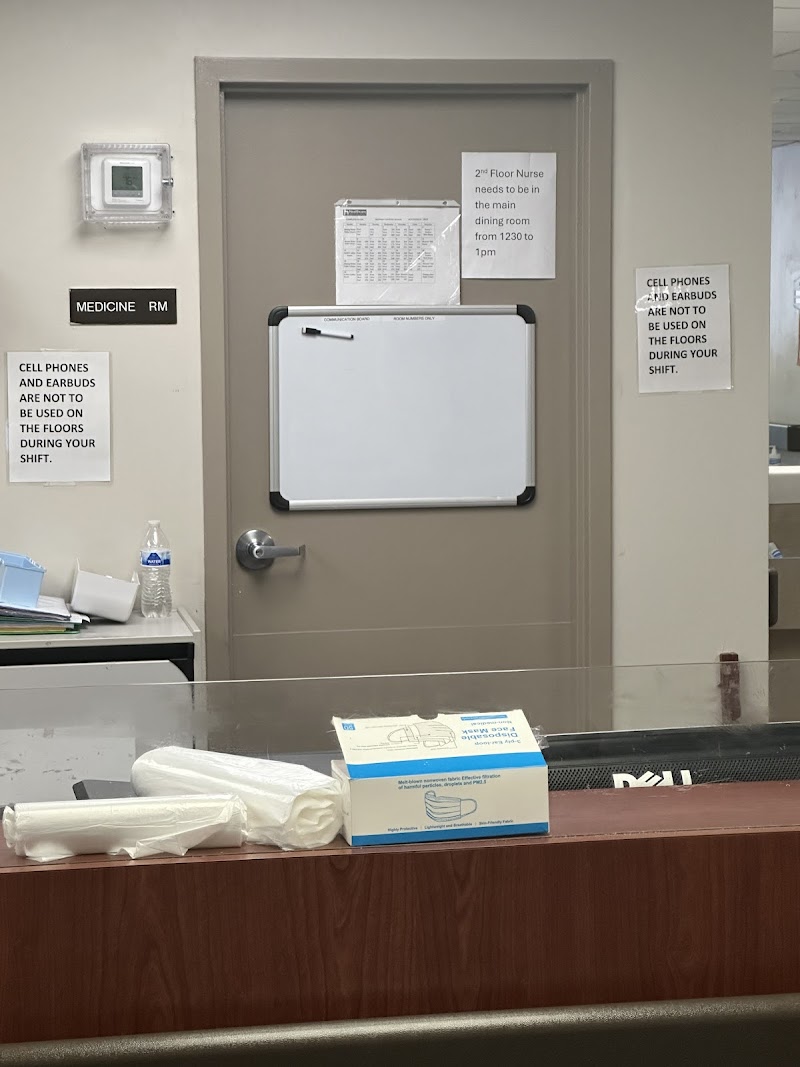 MEDWAY COUNTRY MANOR SKILLED NURSING & REHABILITAT nursing home in MEDWAY, MA - Photo 2 of 5