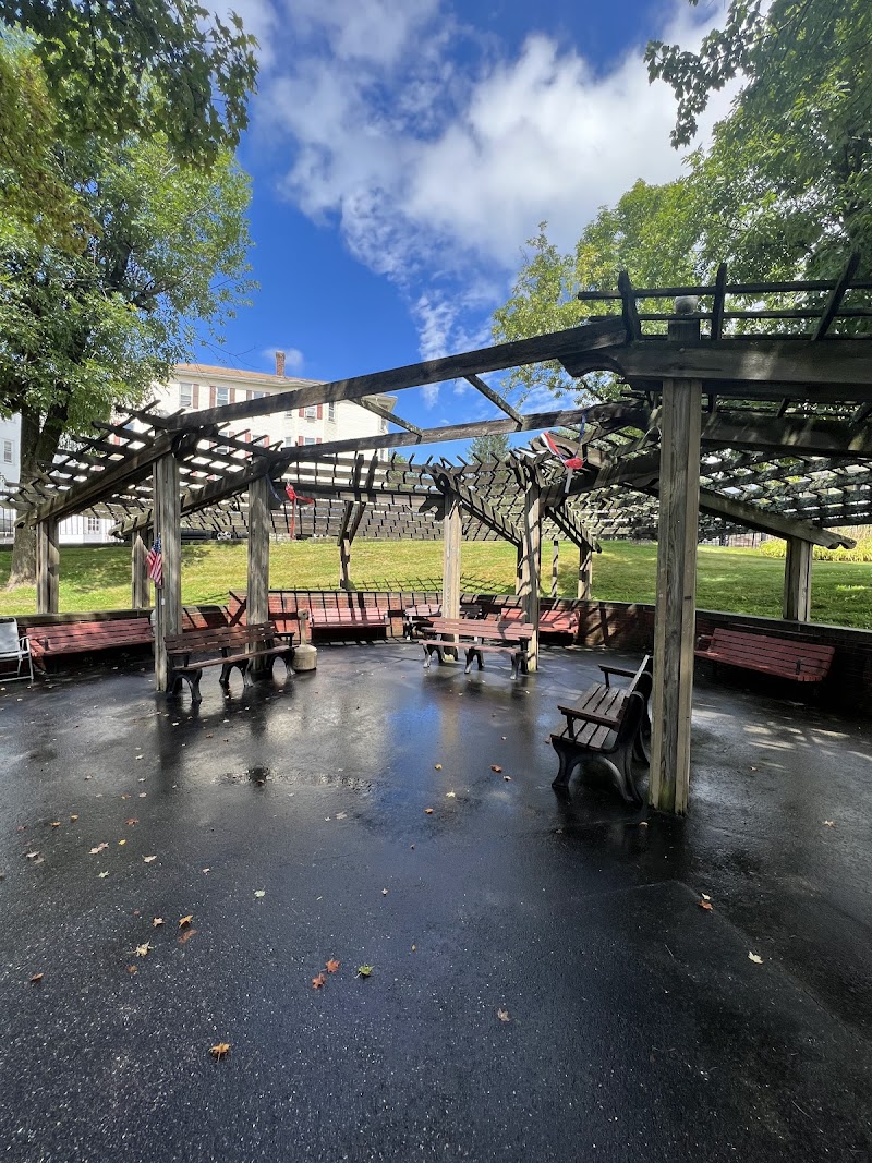 ST FRANCIS REHABILITATION & NURSING CENTER nursing home in WORCESTER, MA - Photo 4 of 5