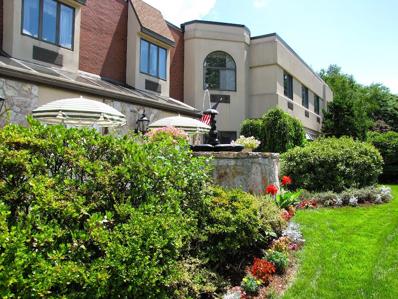 MEADOW GREEN NURSING AND REHABILITATION CENTER nursing home in WALTHAM, MA - Photo 2 of 5