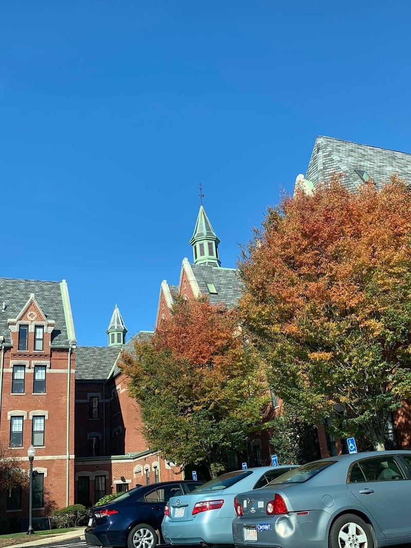 HATHORNE HILL REHABILITATION AND HEALTHCARE CENTER nursing home in DANVERS, MA - Photo 5 of 5