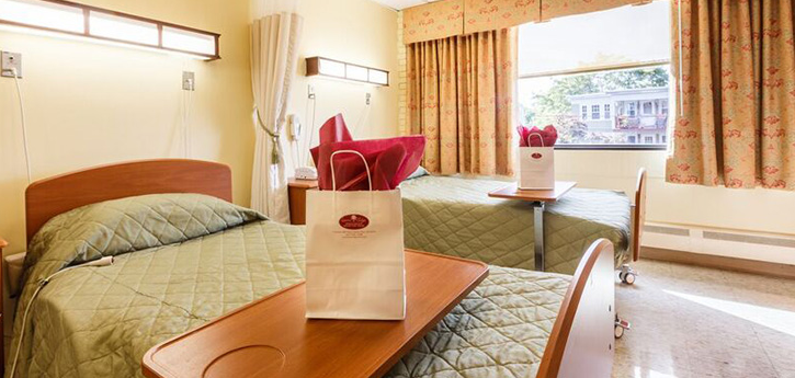 LAUREL RIDGE REHAB AND SKILLED CARE CENTER nursing home in BOSTON, MA - Photo 1 of 8