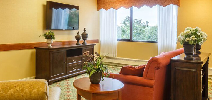 LAUREL RIDGE REHAB AND SKILLED CARE CENTER nursing home in BOSTON, MA - Photo 4 of 8