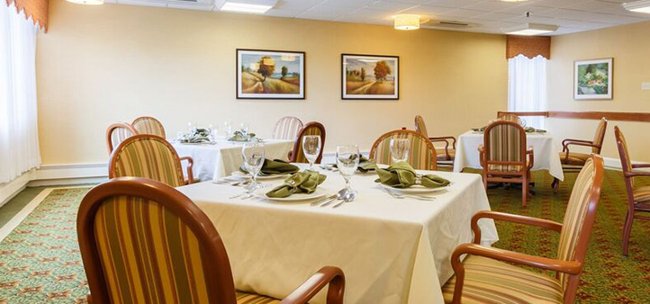 LAUREL RIDGE REHAB AND SKILLED CARE CENTER nursing home in BOSTON, MA - Photo 5 of 8