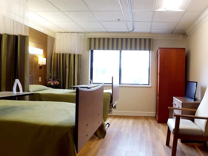 CARE ONE AT WILMINGTON nursing home in WILMINGTON, MA - Photo 4 of 10